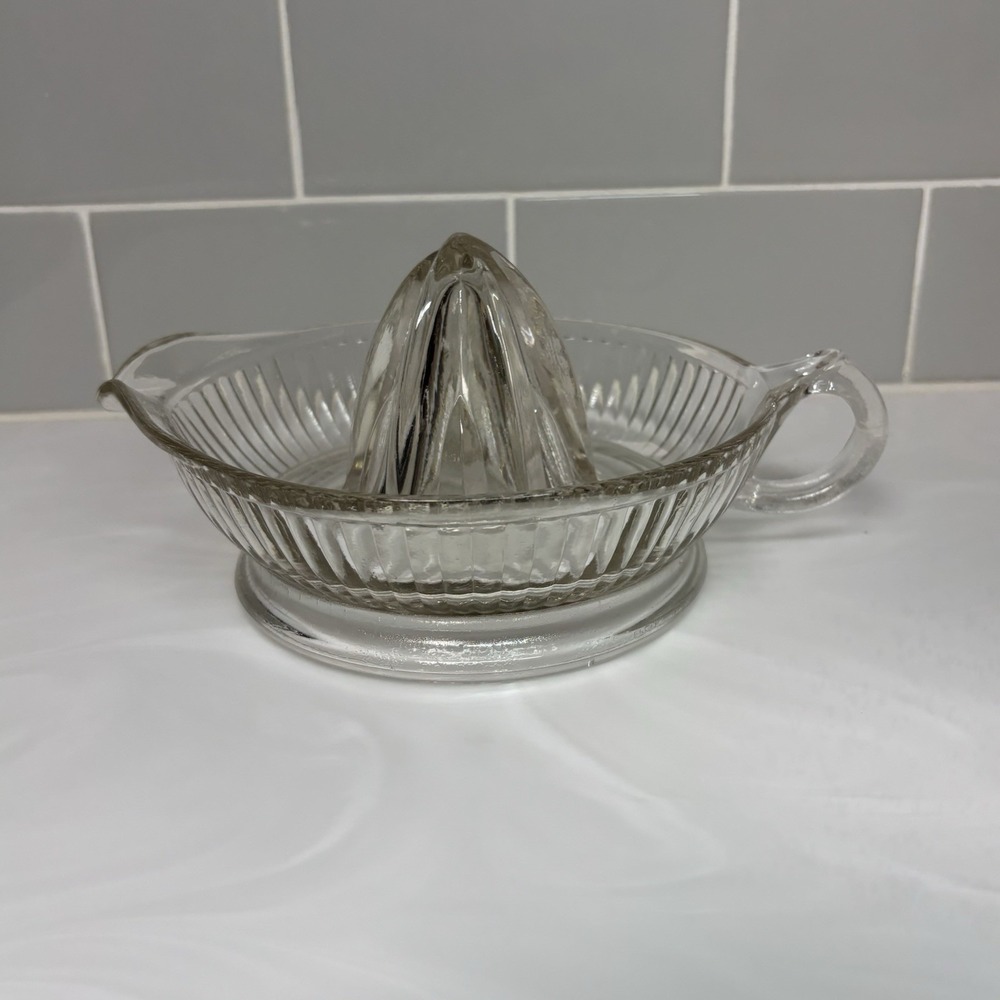Ribbed Clear Glass 6" Juicer Reamer w/Pour Spout & Loop Handle Vintage